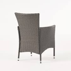 lot 72795 image: (2) Outdoor Patio Chairs