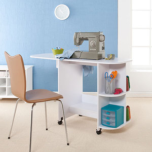 lot 72800 image: Miam Sewing Table