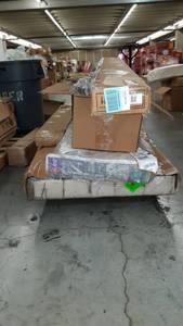 lot 73815 image: Miscellaneous Damaged 1 of 2 Pallet