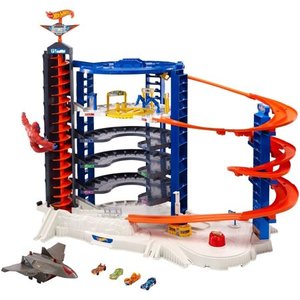 lot 78466 image: Hot Wheels Super Ultimate Garage Playset