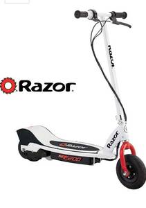 lot 78664 image: Razor E200 Electric Scooter - White - FFP