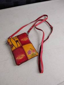 lot 6062 image: Las vegas leather purse