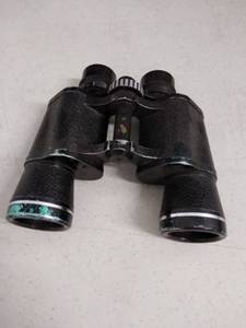lot 6102 image: black binoculars