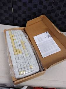 lot 6119 image: Logitech keyboard