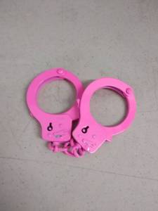 lot 6149 image: pick hand cuffs