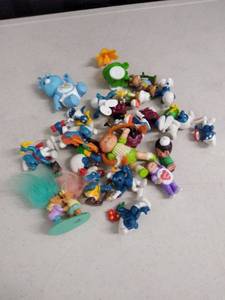 lot 6173 image: vintage toys