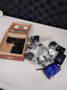 lot 6247 image: hd 1080p and Canon camera set