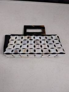 lot 6253 image: princess purple Hawaii purse