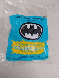 lot 6295 image: McDonalds Catwoman toy 1991