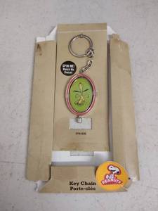 lot 6312 image: hallmark snoppy keychain