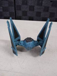 lot 6320 image: starwars toy