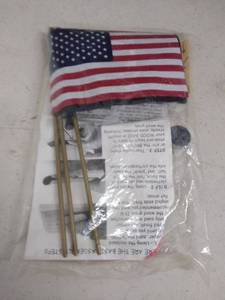 lot 6324 image: veterans flag set