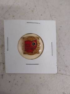 lot 6325 image: lion pin