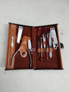 lot 6387 image: finger nail set