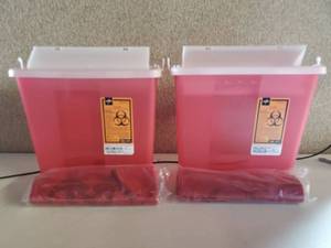 lot 3037 image: Lot of 2 Medline Biohazard 5QT Disposable Bins