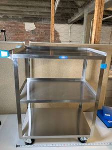 lot 3049 image: Lakeside 311 Standard Duty Utility Cart