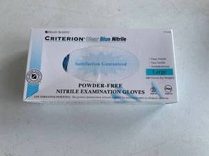 lot 5013 image: Criterion Clear Blue Nitrile 100 Large Package Examination Gloves