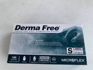 lot 5018 image: Derma Free Powder Free Vinyl Examination Gloves 100 Package