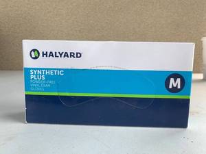 lot 5019 image: Halyard Synthetic Plus Powder Free Vinyl Exam Gloves M 100 Package