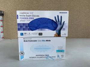 lot 5034 image: Criterion Clear Blue Gloves Large 100 Package and Open Box Exam Gloves