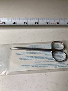 lot 5075 image: Vantage Strabismus Curved Scissors 4 Inch