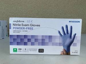 lot 5115 image: Confiderm 3.5 C Nitrile Exam Gloves M 200 Package