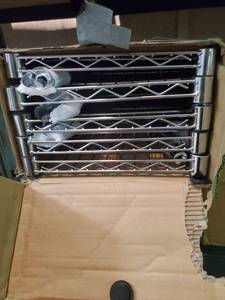 lot 7533 image: 5 shelf wire rack