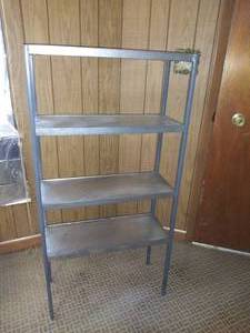 lot 108 image: 4 x 2 Metal Shelving Unit