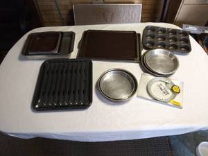 lot 119 image: Baking Lot  25 Pieces