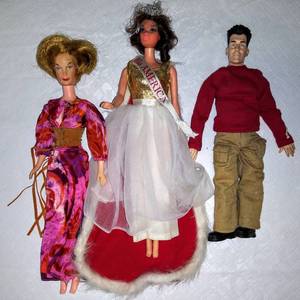 lot 135 image: 3 Vintage Dolls