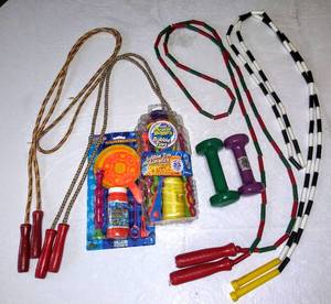 lot 136 image: 4 Vintage Jump-Ropes, Weights & Bubble Making Toys