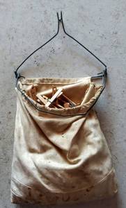 lot 162 image: Vintage Cloths Pin Hanging Holder w Pins