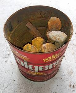 lot 170 image: Old Can w 7 Railroad Ties