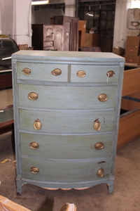 lot 9268 image: Painted Chest of Drawer