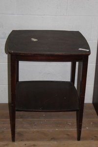lot 9272 image: Antique Side Table