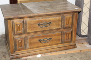 lot 9274 image: Bed-Side Table