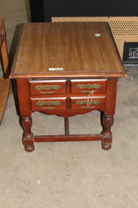 lot 9279 image: Side Table