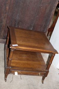 lot 9287 image: Vintage Side Table