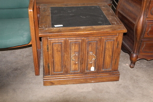 lot 9297 image: Side Table