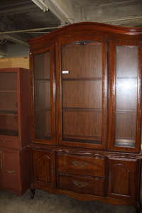 lot 9307 image: China Cabinet