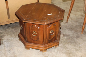 lot 9323 image: Octagon Shaped Side Table