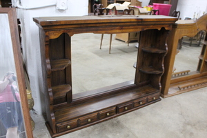 lot 9336 image: Dresser Top