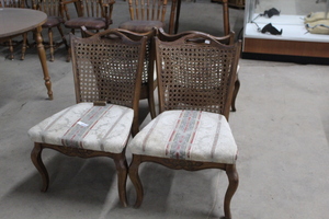 lot 9342 image: 4 Chairs