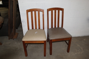 lot 9343 image: 2 Kitchen Chairs