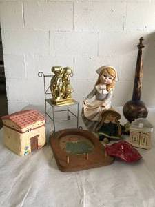 lot 9361 image: Misc. Decor Items