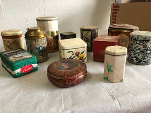 lot 9375 image: Tins