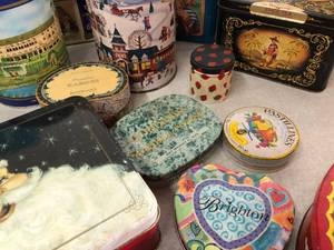 lot 9373 image: Tins