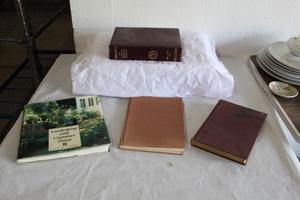 lot 9405 image: Vintage Books