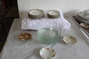 lot 9408 image: Plates