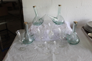 lot 9414 image: Wine Serves and Goblets